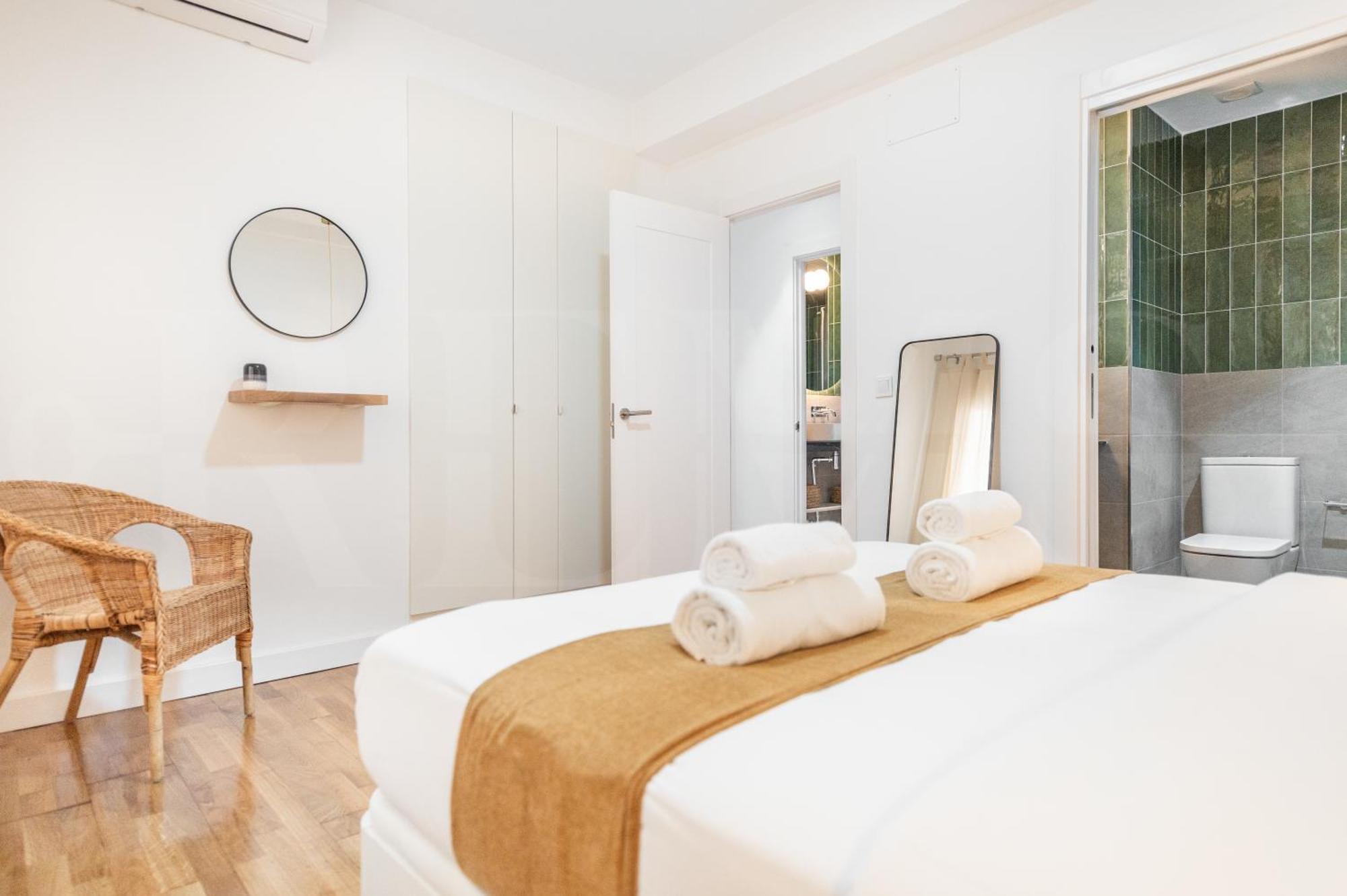 Exquisite And Charming Experience In Soho By Rems Apartment