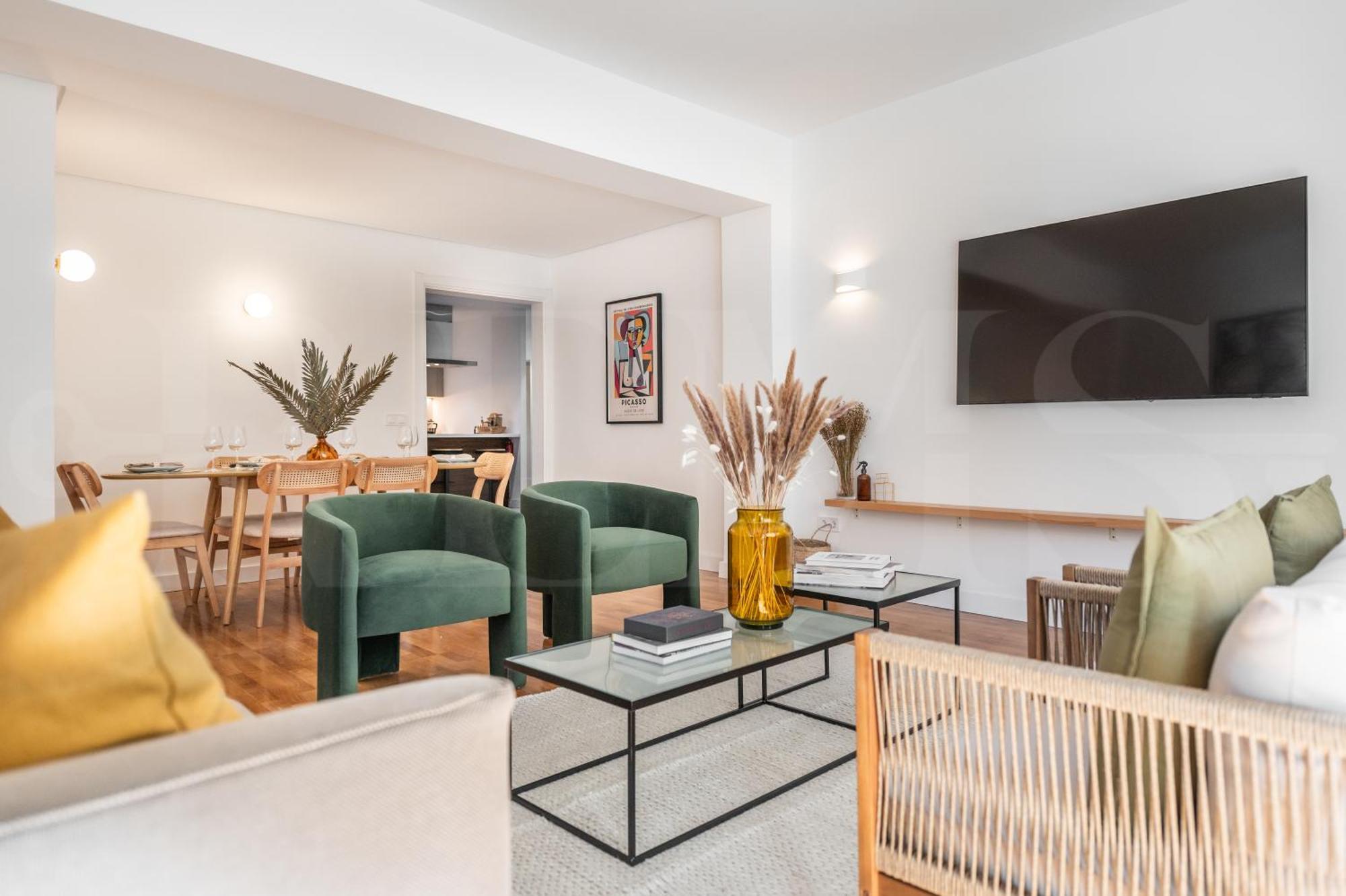 Exquisite And Charming Experience In Soho By Rems Málaga
