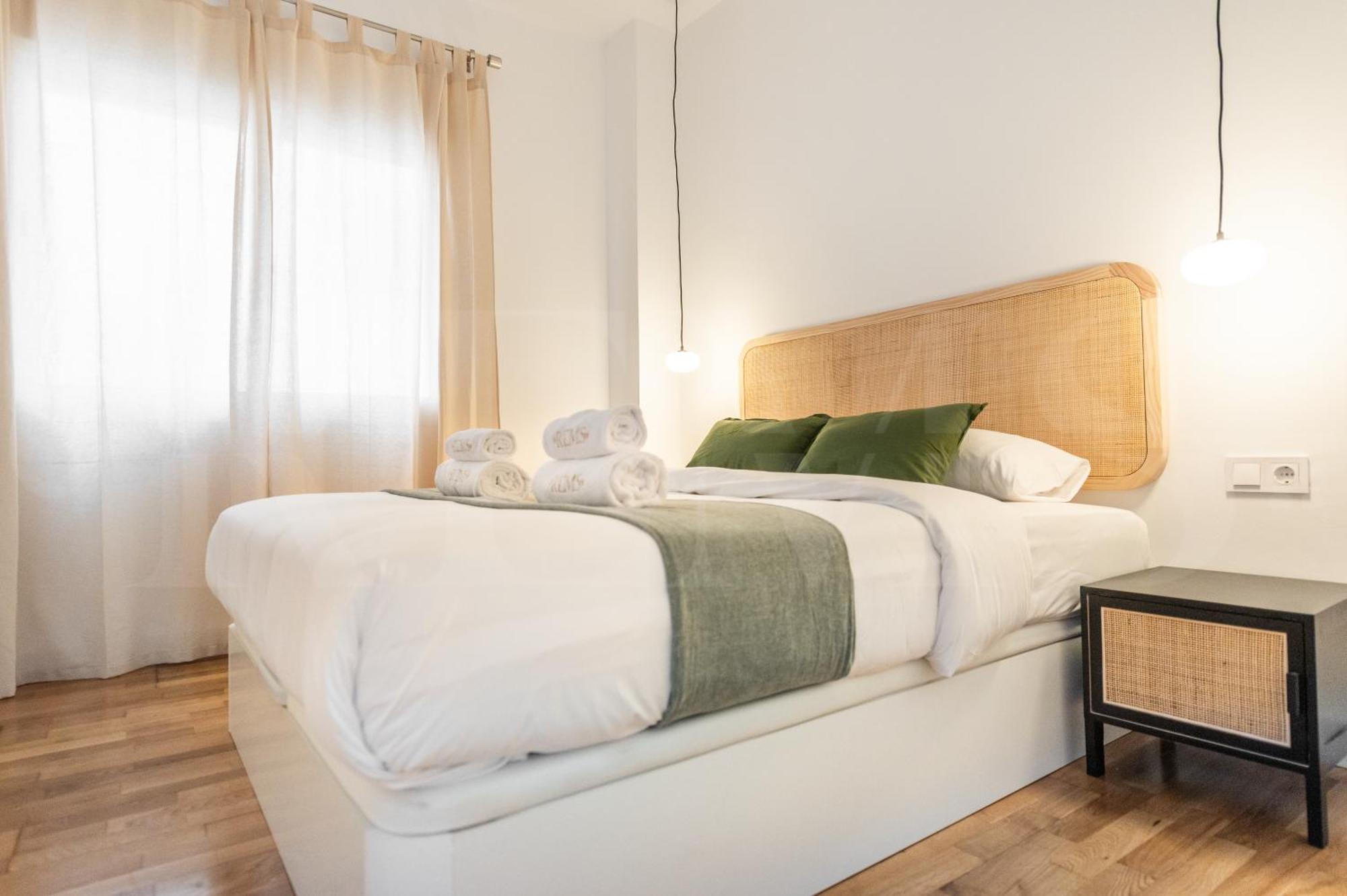 Exquisite And Charming Experience In Soho By Rems