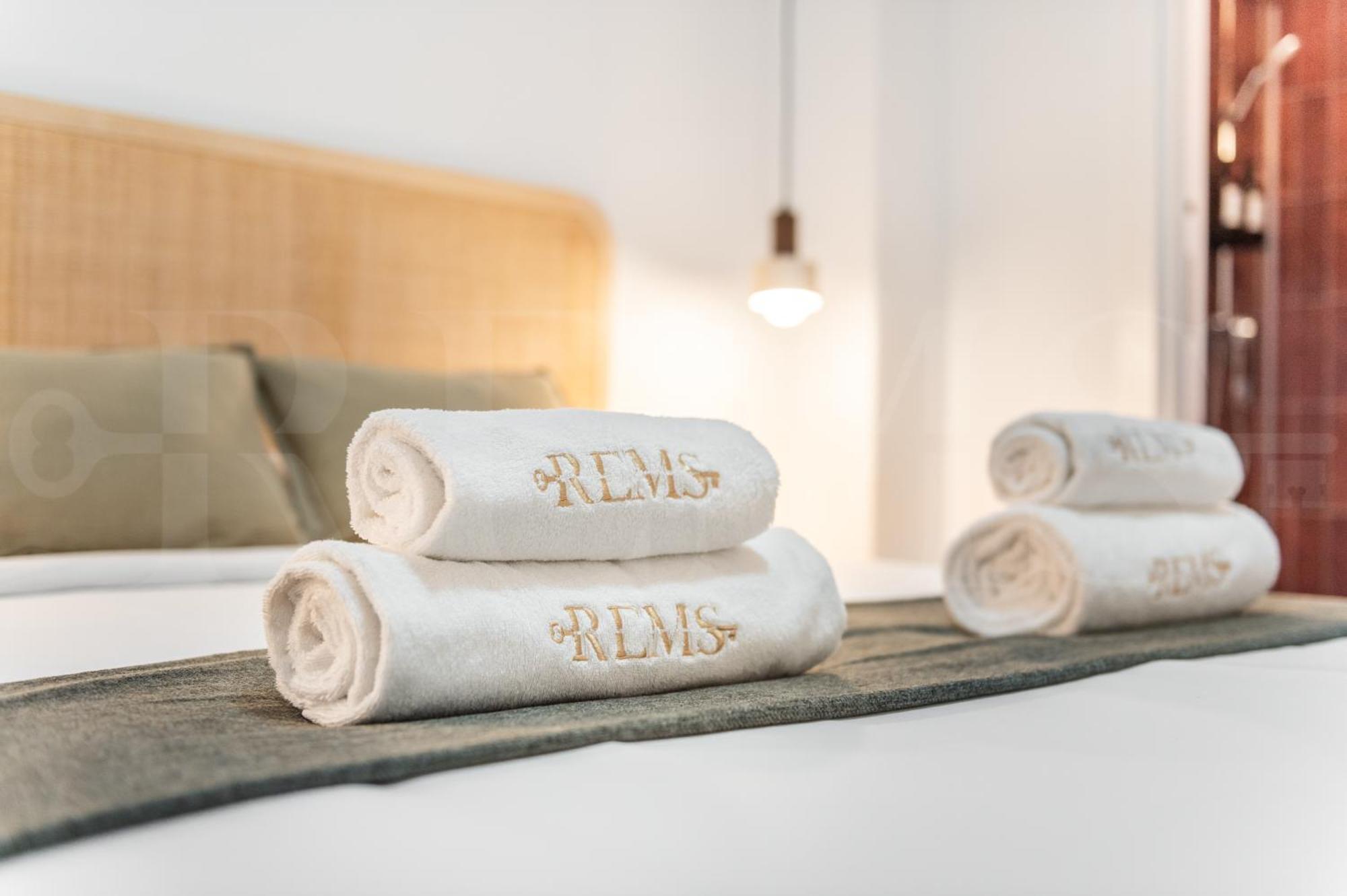 Exquisite And Charming Experience In Soho By Rems